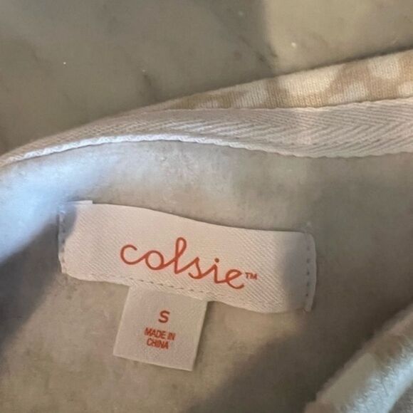 Colsie Shirt Size Small Great Condition leopard print - Picture 4 of 7